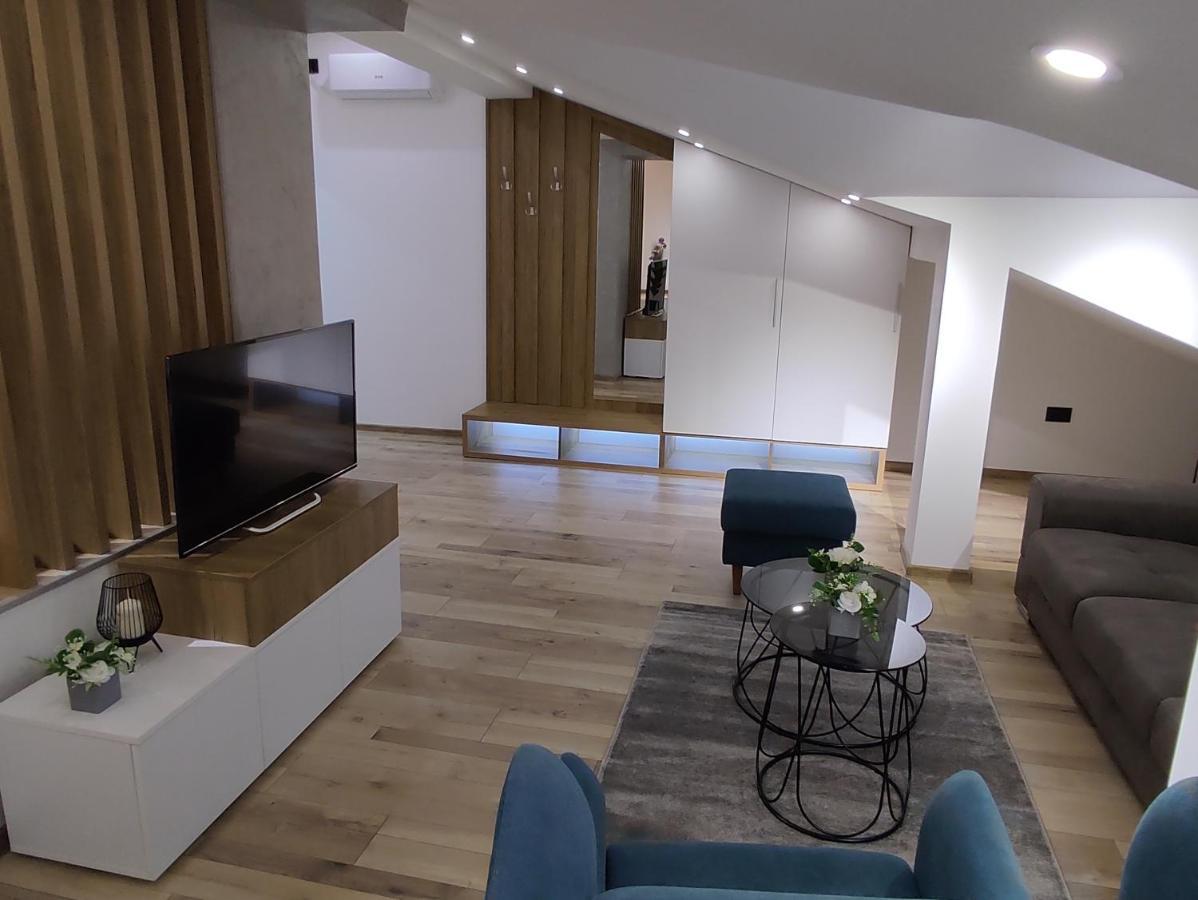 Sky Luxury Apartment Аранджеловац Екстериор снимка